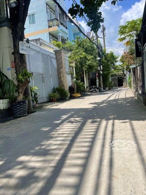 hxh - diện tích gần 120m2 - cách bệnh viện quận 12 - 300m - nhỉnh 5 tỷ