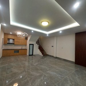 bán nhà 4,5 tầng 46m ngõ riêng tại đức giang lý sơn thượng thanh việt hưng giá chỉ nhỉnh 6 tỷ