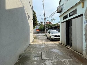 mảnh đất giá hời tại đức thượng_xã hoài đức: 85m2, ô tô vào, sẵn 3 phòng trọ cho thuê 10tr/th