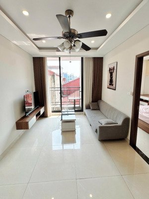 cho thuê cc mini 135 đội cấn, 12 triệu, 80m2, 2pn, 1wc, đầy đủ tiện nghi