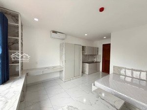 bán tòa nhà căn hộ cho thuê hẻm 6m xe hơi ra vào thoải mái chu văn an bình thạnh