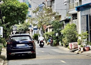 bán nhà nguyễn thị thập, đường xe hơi tránh, ngang 5mx14, 4 tầng, chỉ 8 tỷ - lh thành q7