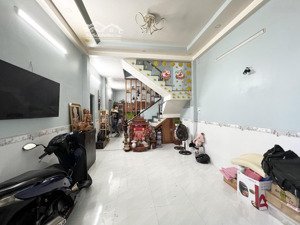 bán nhà hxh lạc long quân - 73m2 - 3 tầng btct(4.2 dài 17m) - chỉ 5.8 tỷ