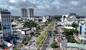 siêu phẩm trần não quận 2 - dt 40 x 33m - công nhận 1.300m2 - ctxd 1 hầm - 7 tầng - giá 130 tỷ