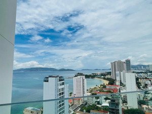 cho thuê căn hộ scenia bay 1pn. liên hệ 