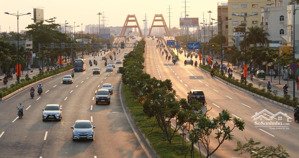 bán đất mt 554 phạm văn đồng, p.13, bình thạnh. 19 x 22m.dtcn 390m2. lh: mr cường