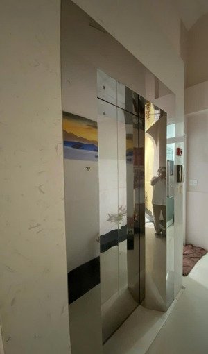 toà nhà 5 tầng đường loseby - giá tốt