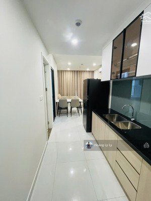 cho thuê căn hộ 1 phòng ngủ view sài gòn - landmark81 xịn mới 100% cc the emerald golf view