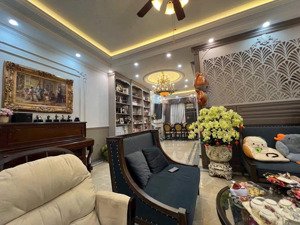 90m, view hồ, công viên. căn đẹp nhất dự án, hoàn thiện đẳng cấp thang máy, nội thất nhập khẩu