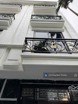 chỉ hơn 4 tỷ anh chị có ngay căn nhà 5 tầng di trạch không quy hoạch có sân riêng thoáng trước sau