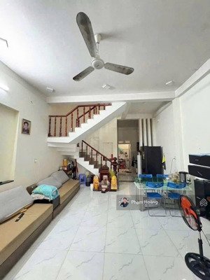 chính chủ bán căn nhà nhà 1 lầu sân xe hơi mặt tiền đường tdc đông hòa 3pn -dt 103m full odt sát go