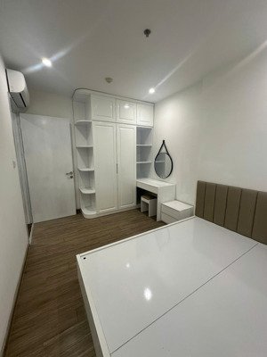 hàng độc quyền căn 2pn2wc tầng trung full nội thất mới tinh