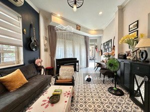 mê ly! góc 2 mặt tiền khu sang, hoa lan, pn. dt 4x16m, 4 tầng full nt cao cấp, gấp bán chỉ 26,5 tỷ