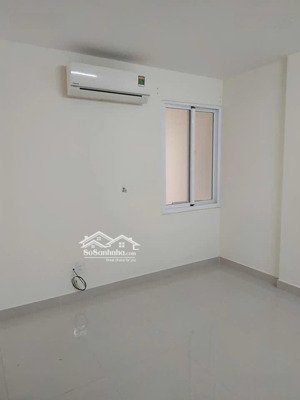 trung tâm bình thạnh căn 2pn 2wc giá cực tốt 10.5tr, chung cư 90 nguyễn hữu cảnh. lh 