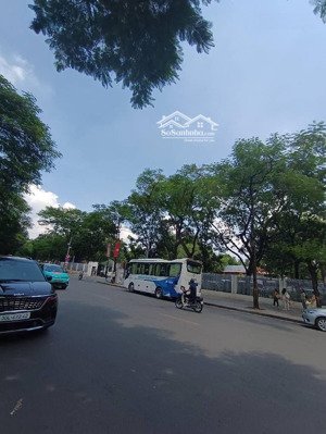 giá chưa đến 2 đồng - nhà 3 bước chân ra lăng bác - trung tâm quận ba đình