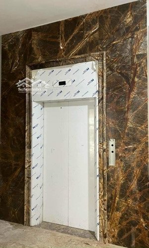 chủ nhà cho thuê nhà mới, 2 mặt đường, đội cấn, thang máy, pccc; kd, vp, nhà hàng 200m2* 6t- 66 tr