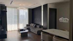 gia đình em cần bán nhà 15m2 ngõ 54 triều khúc sát học viện gtvt lh 