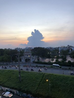 chính chủ cho thuê căn hộ dịch vụ 80m2 tại 256 ngọc thuỵ