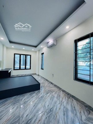 phố thanh lãm hà đông_ 10 bước ôtô tránh _nhỉnh 7 tỷ nhà đẹp 5 tầng thang máy_ ô tô đỗ _mt 5m