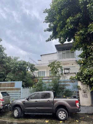 chính chủ cho thuê dài hạn mặt tiền đường hoàng việt ngay khu tổ hợp đệ nhất 12mx22m 3 tầng 85tr tl