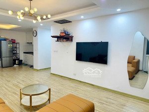 bán căn 2 ngủ toà 197 trần phú: dt 85m2, nhà đẹp, thoáng, sổ đỏ chính chủ. full nội thất 