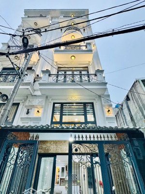 khan hiếm! hxh sát mặt tiền phạm văn đồng, p11, dt 4.5x13m, 6 lầu + thang máy, giá 9.75 tỷ