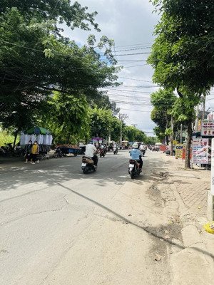 bán nhanh lô đất khủng mặt tiền lê văn thịnh quận 2 giá rẻ cực hiếm