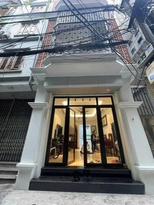 bán nhà phố chùa quỳnh trung tâm hai bà trưn, gần công viên tuổi trẻ.dt: 55m - mt 4.87m