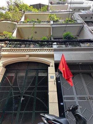 bán nhà phố thái thịnh đống đa mặt ngõ thông kinh doanh 6t thang máy dt 55m*6t*3,7mt :18,3 tỷ có tl