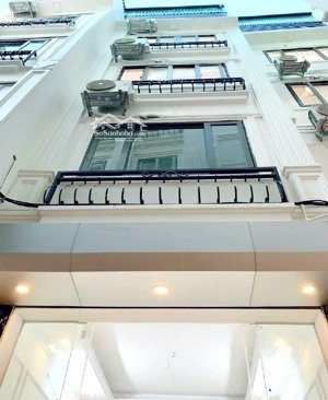 bán căn nhà 5 tầng xây mới đầy đủ nội thất