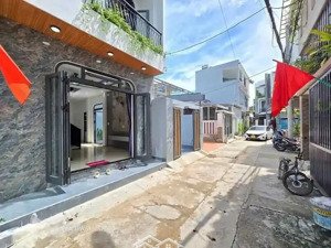 căn ngộp ung văn khiêm 80m2, 3tyx, hẻm oto 6m, shr sang tên lh ngay 