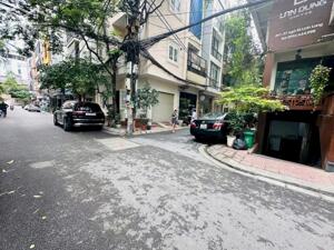 CẦN BÁN GẤP NHÀ PHÂN LÔ PHỐ LINH LANG OTO TRÁNH THANG MÁY 55M 6 TẦNG NHỈNH 23 TỶ TL MẠNH