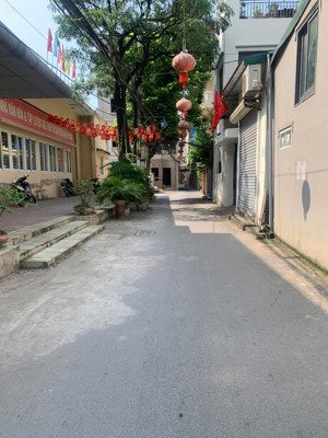 chính chủ bán nhà mới mỗ lao 3 tầng x 40m2 chỉ nhỉnh 6 tỷ 