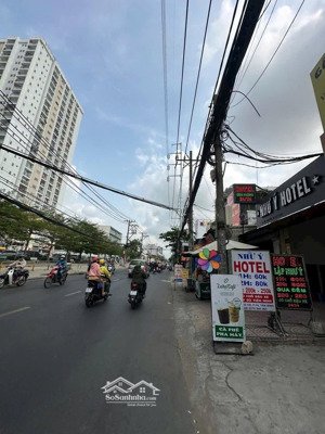 mặt tiền âu cơ. dt 4,5x26m 1 trệt 3 lầu . giá 19 tỷ tl