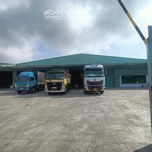cho thuê kho xưởng bãi 10.500m² kho xây dựng 7.500m² có pccc tự động, đường võ nguyên giáp.