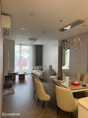 bán nhanh căn góc 97m2 toà k3 góc trục 08 công viên trung tâm giá siêu rẻ full đồ