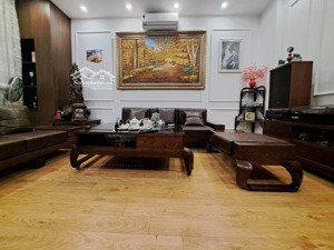 bán nhà phố vip láng hạ 38m 14 tỷ- lô góc - kinh doanh - đẹp long lanh- đủ nội thất ở ngay