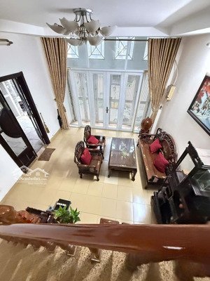 chính chủ cần bán nhà 1 đời chủ về quê ở.ngay phạm văn hai - cách mạng tháng 8 p5 .tb