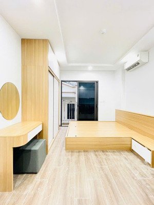 đập hộp ccmn 30m2 full nội thất,ban công thoáng mát, máy giặt riêng tại tô vĩnh diện