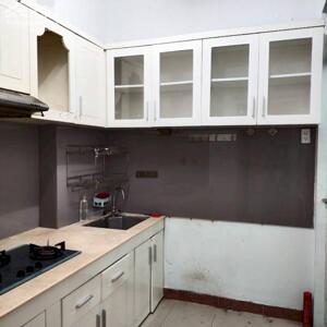 Bán căn hộ 66m2 ở chung cư 312 Lạc Long Quân, 2 phòng ngủ, bancon thoáng mát, giá 2.880 tỷ, có sổ