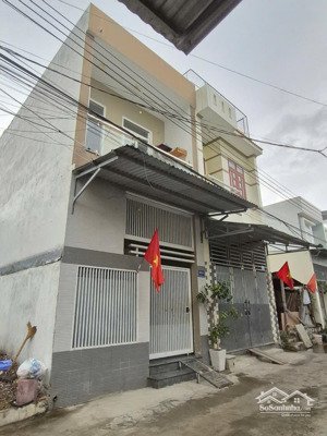 chính chủ nhờ bán nhà 2 tầng mới khu hòn xện. vĩnh hoà. 64m2 giá chỉ 3.9 tỷ