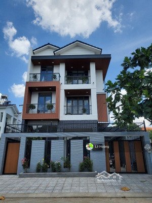 bán nhà mặt tiền hoa phượng, p 2, phú nhuận - 8x18m - hầm + 5 tầng - hđt 160tr/tháng - giá 50 tỷ