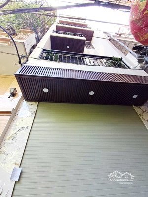 9.28 tỷ-34m2-6 tầng thang máy-ngõ thoáng-gần phố-trần khát chân-lò đúc