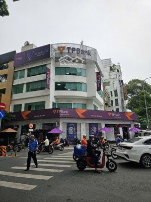 góc 2 mặt tiền đường nguyễn thị minh khai-cao thắng quận 3