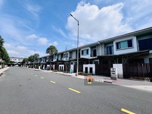 căn liên kế 2 tầng sun casa central đã có sổ hồng 2,8 tỷ