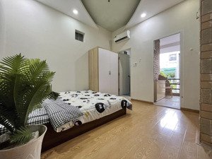 chdv balcony tách bếp ở ngay công viên hoàng văn thụ 5tr4 hình thực tế ở liền được