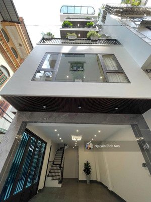 bán nhà chợ ngọc thuỵ 80m 16 tỷ 6 tầng thang máy oto kinh doanh 3m ra mặt phố.