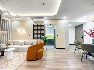 cho thuê căn hộ cao cấp trọn view hồ tây