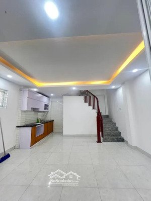 giảm sốc căn nhà đẹp 6 tầng xây mới - mỹ đình 33 m2 - 6 tầng mt4,5m / giá 6,3 tỷ ** nhà mới thiế