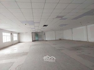 cho thuê kho quận 7 dt 900m đường nguyễn văn quỳ, làm livestream, studio, logistic, thể thao...